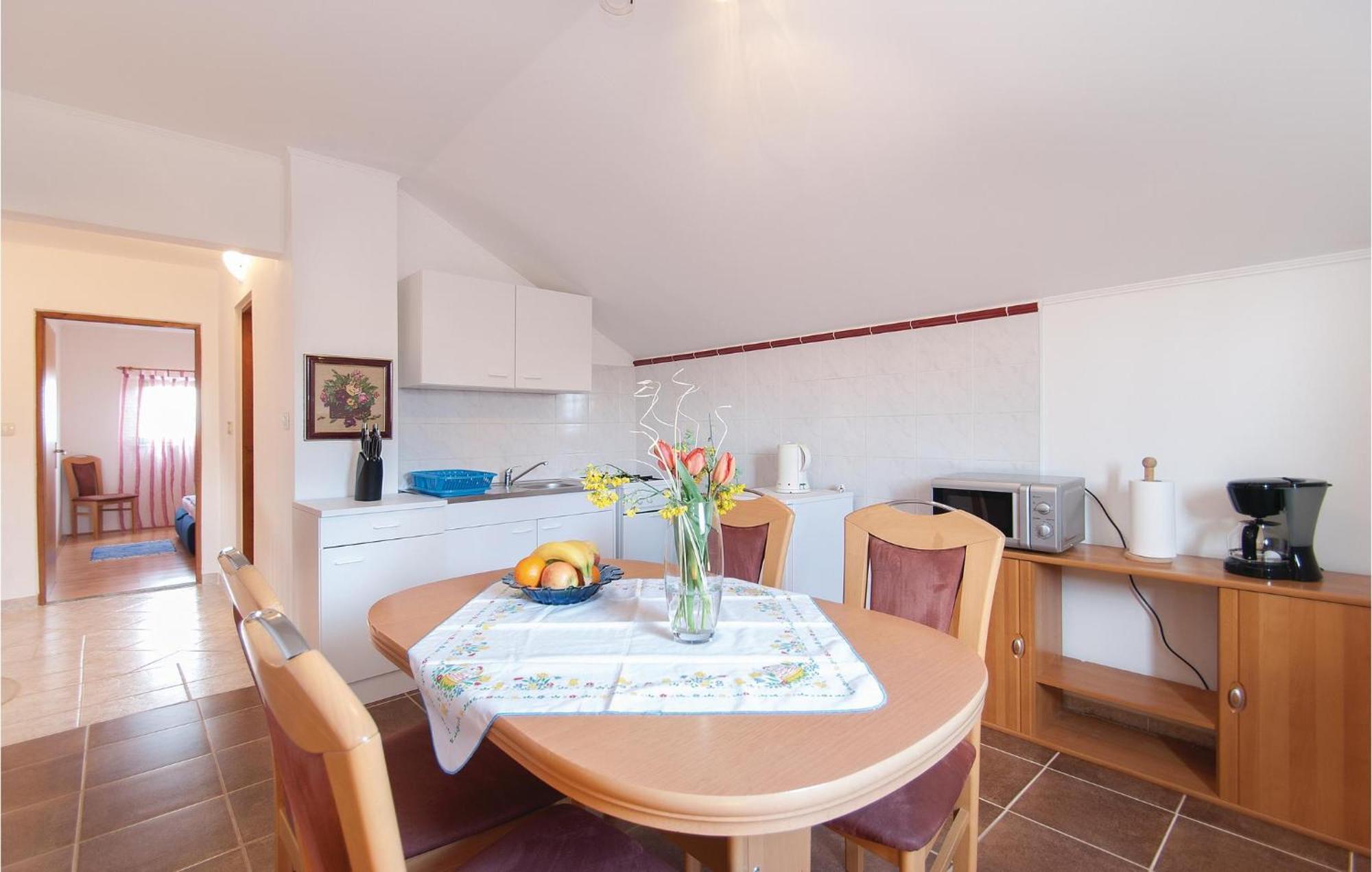 Lovely Apartment In Rovinj With Kitchen Kültér fotó