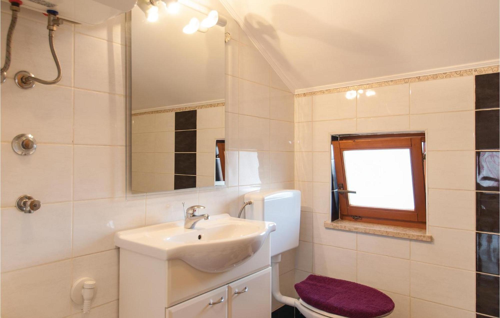 Lovely Apartment In Rovinj With Kitchen Kültér fotó